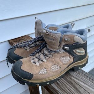 Columbia British Tan & Bahama Blue Packus Ridge All-Terrain